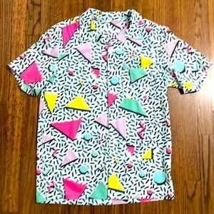 90’s Style Men’s Short Sleeve Button-down Shirt